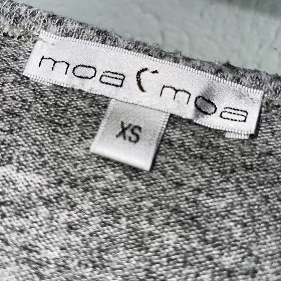 SOLD- Color Block Sweater - Picture 3 of 3